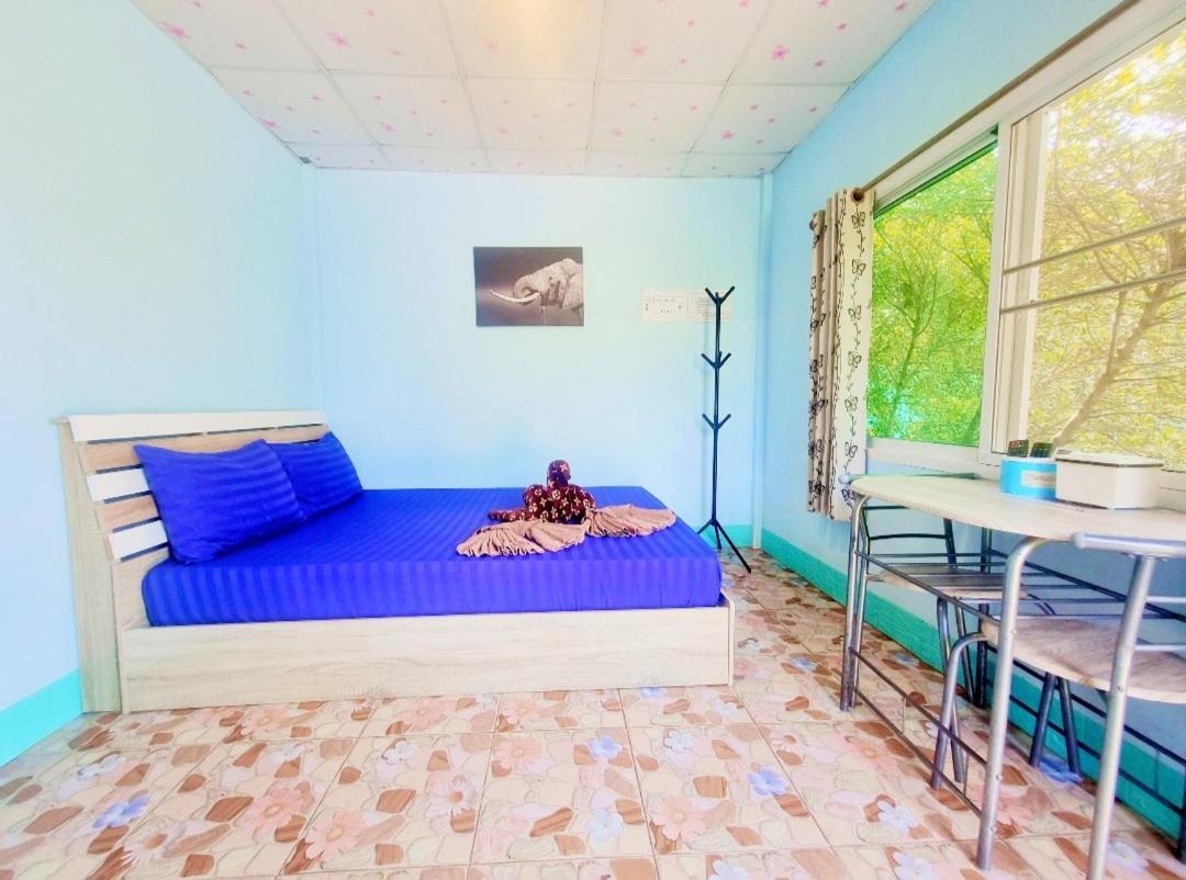 In Love Resort Chainat Luaran gambar