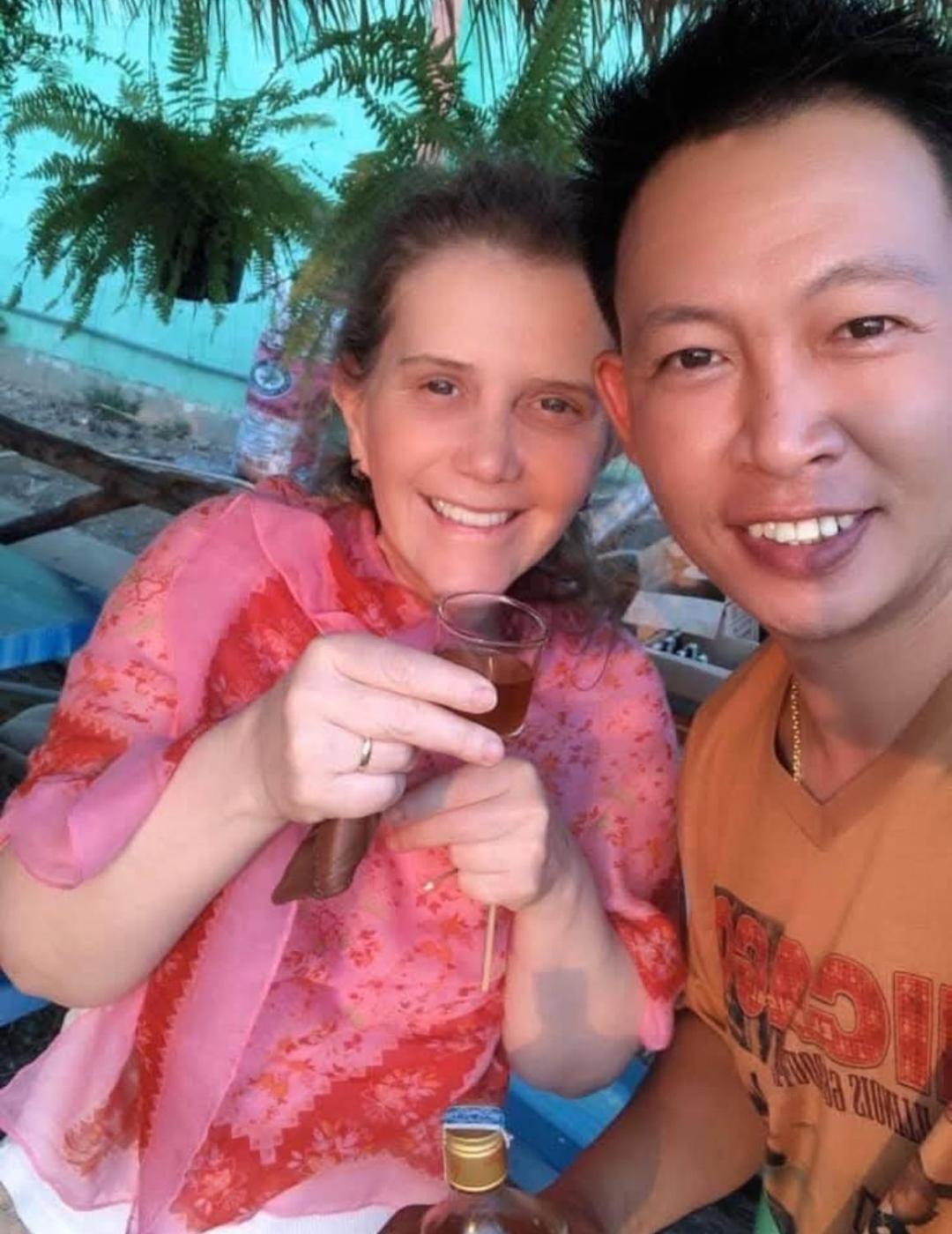 In Love Resort Chainat Luaran gambar